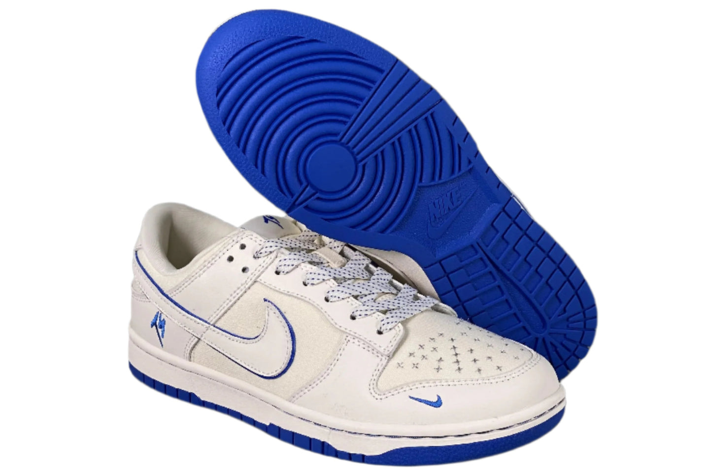SB Dunks TS